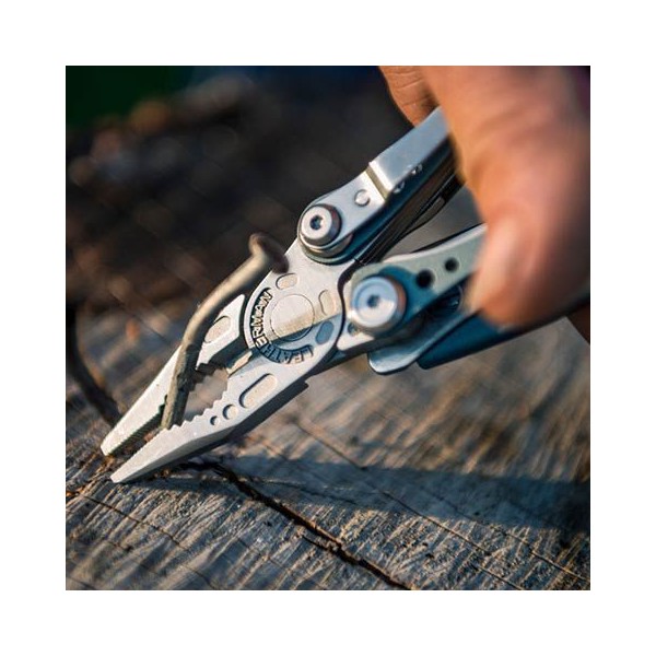 Leatherman Multiherramienta Skeletool