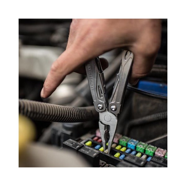 Leatherman Multiherramienta Wingman