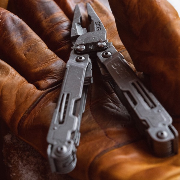 SOG Poweraccess Deluxe Multi